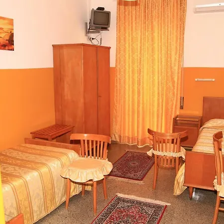 San Vincenzo Szálloda 2*